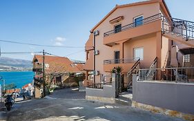 Apartments Viljac